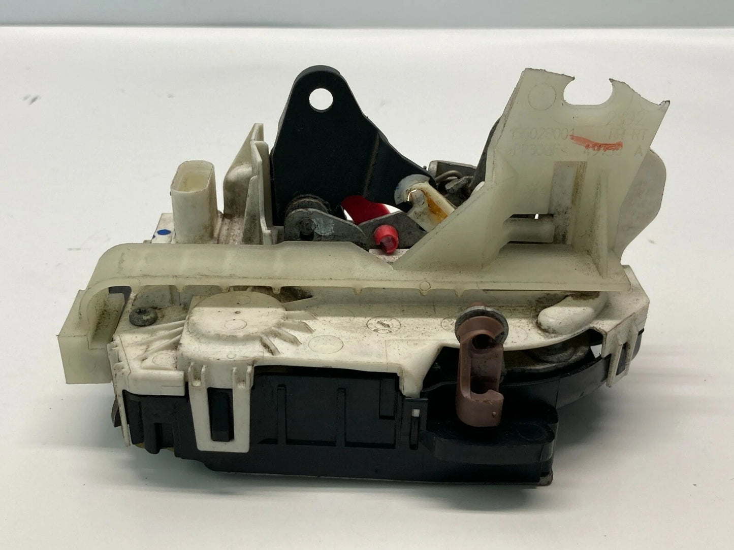 07-10 JEEP COMPASS 07-09 CALIBER REAR RIGHT SIDE DOOR LOCK LATCH 04589414AD OEM