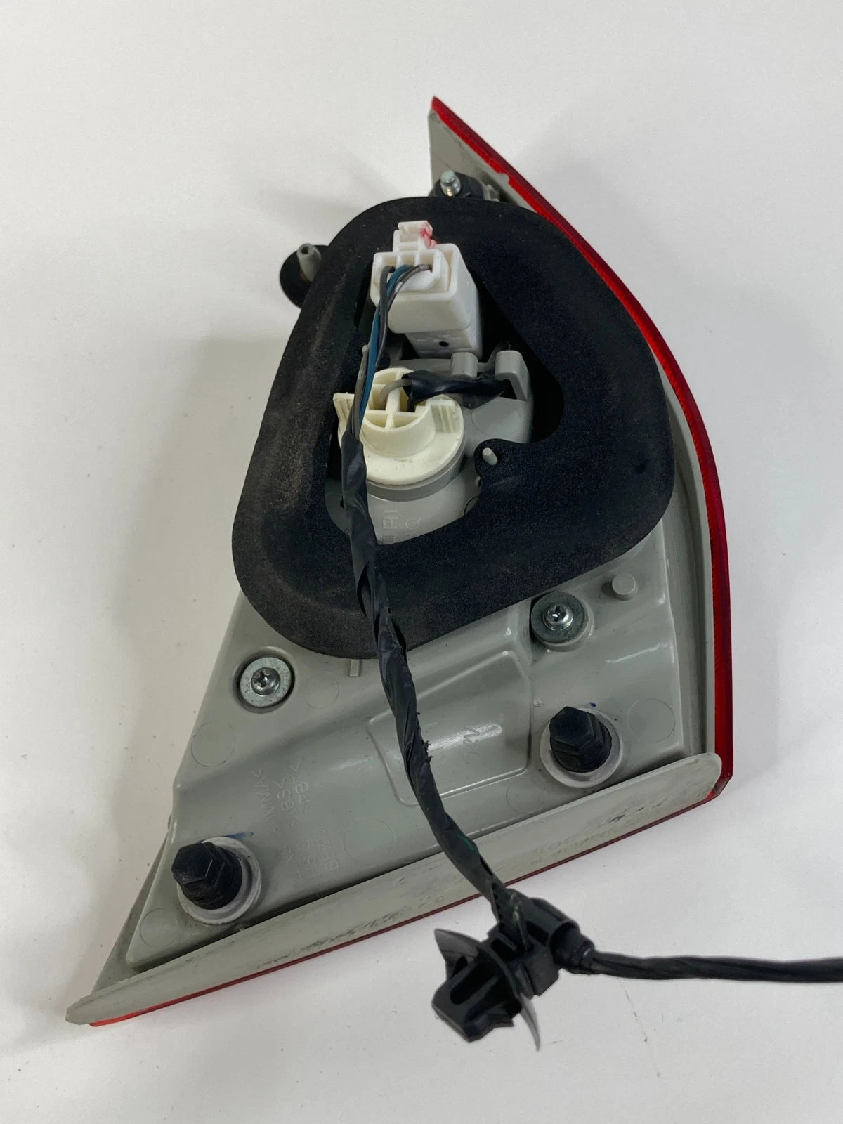 2011-2014 HYUNDAI SONATA TAIL LIGHT LAMP RIGHT PASSENGER INNER TRUNK 924043Q OEM