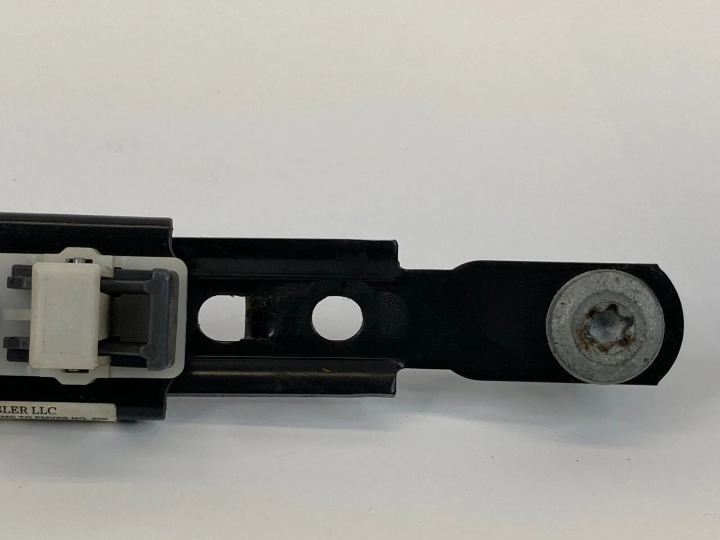 2011-2023 DODGE CHARGER FRONT RIGHT PASSENGER SIDE SEAT BELT ADJUSTER 68080745A
