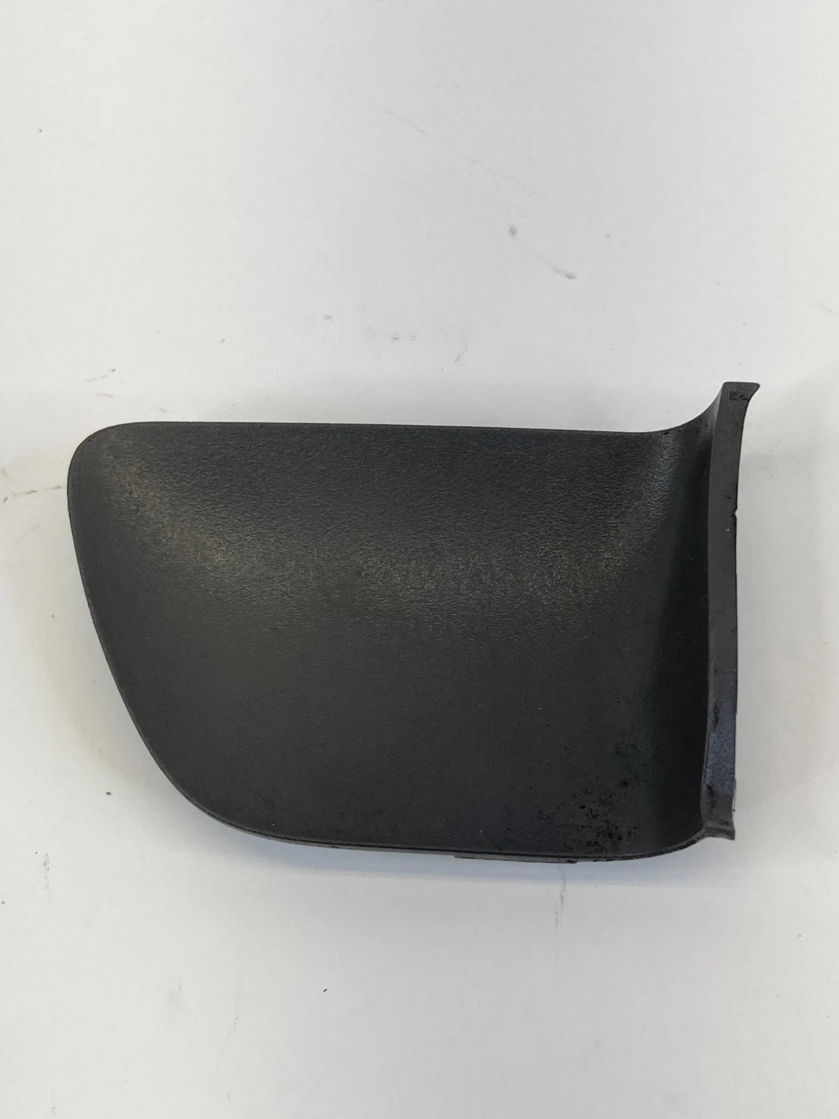 02-06 TOYOTA CAMRY REAR RIGHT INNER DOOR PLUG SCREW COVER TRIM 69283-AA020 OEM