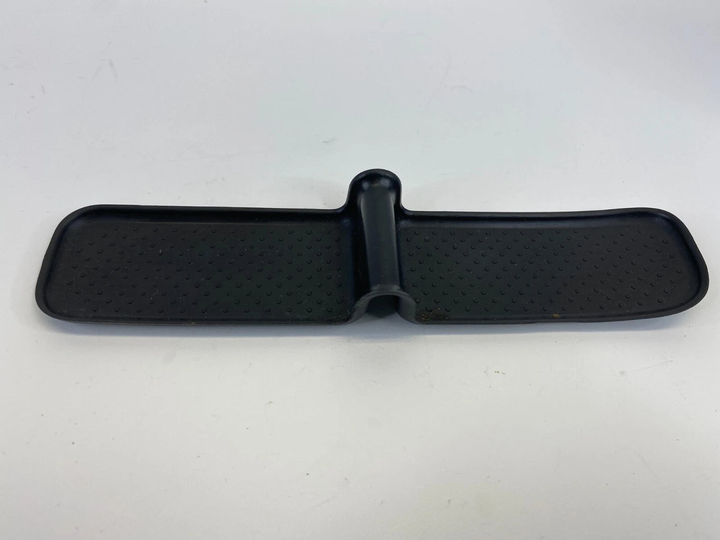 02-06 TOYOTA CAMRY REAR RIGHT SIDE DOOR HANDLE POCKET INSERT MAT OEM 74283-AA010