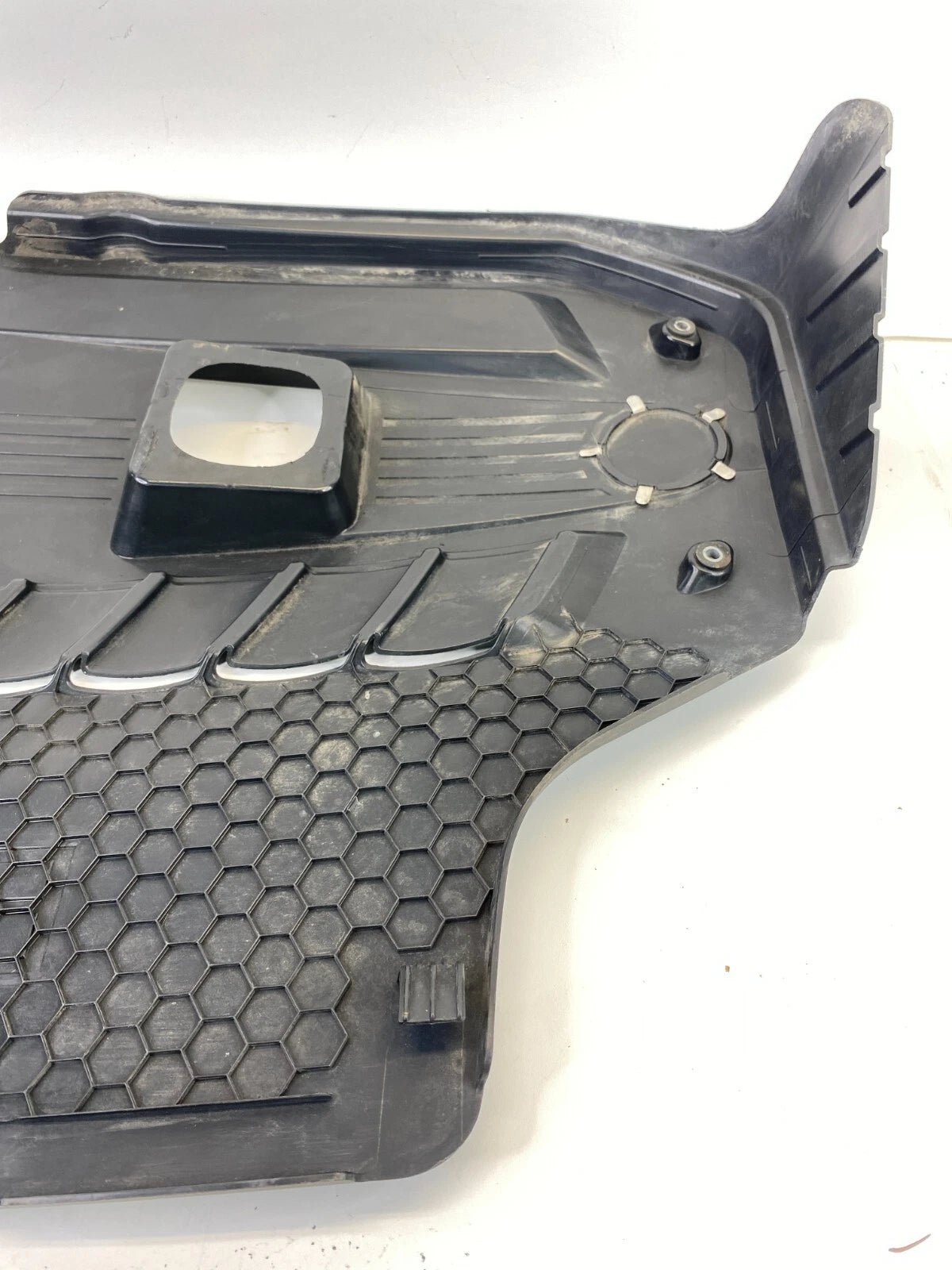 2011 2012 BMW X3 3.0L L6 ENGINE APPEARANCE COVER TRIM PANEL 11127584636-03 OEM