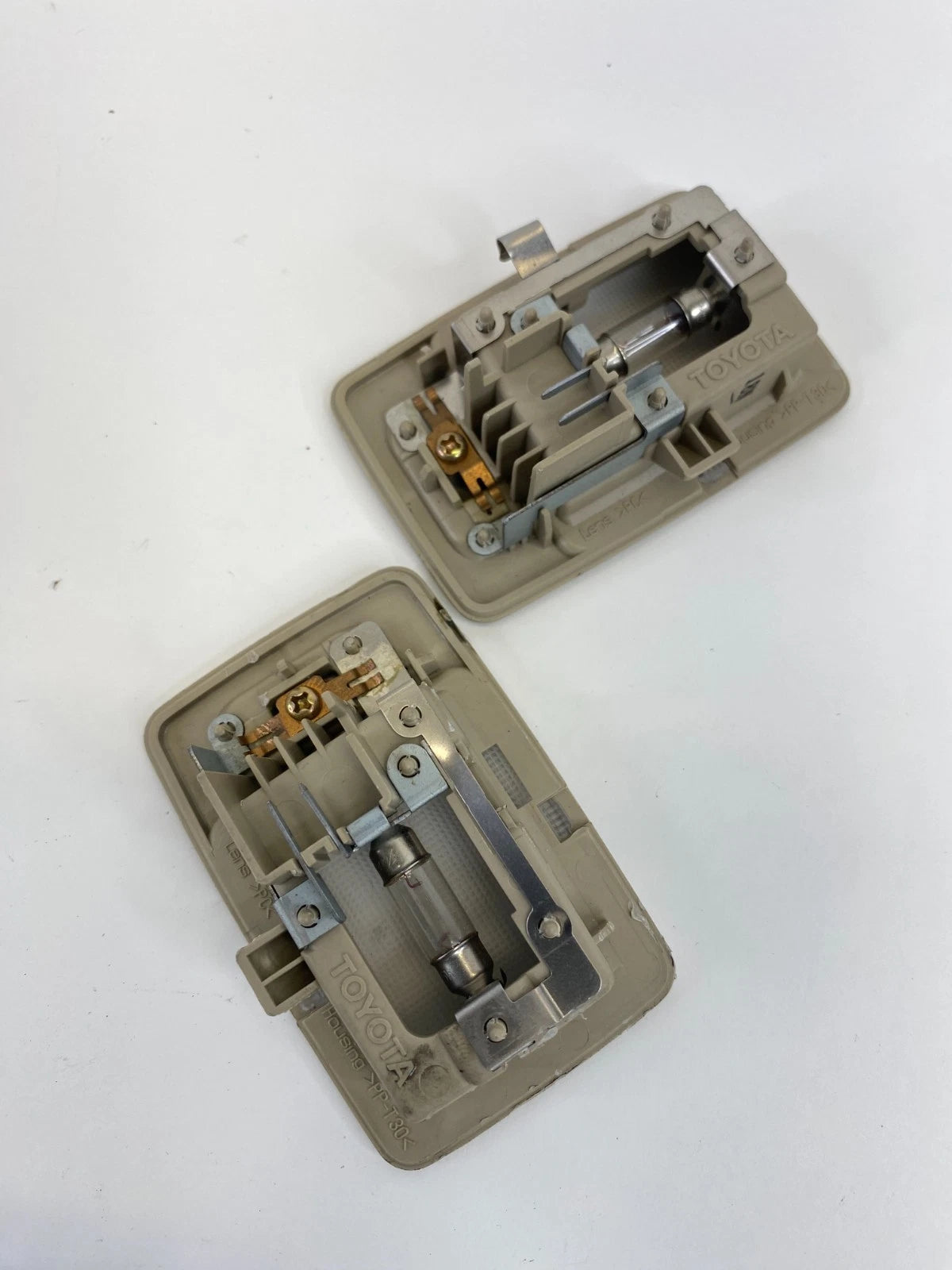 02 03-06 Lexus ES300 ES330 Front RH LH Roof Sun Visor Vanity Light Lamp Set Pair