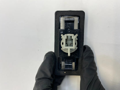 2008-2013 NISSAN ROGUE REAR TRUNK LICENSE PLATE LIGHT LAMP ASSEMBLY OEM