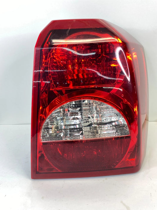 2008-2012 DODGE CALIBER REAR RIGHT PASSENGER SIDE TAILLIGHT LAMP OEM 05303752AF