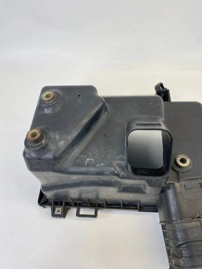 2004-2006 TOYOTA CAMRY 3.0L LOWER AIR INTAKE CLEANER FILTER BOX OEM 17701-0A100