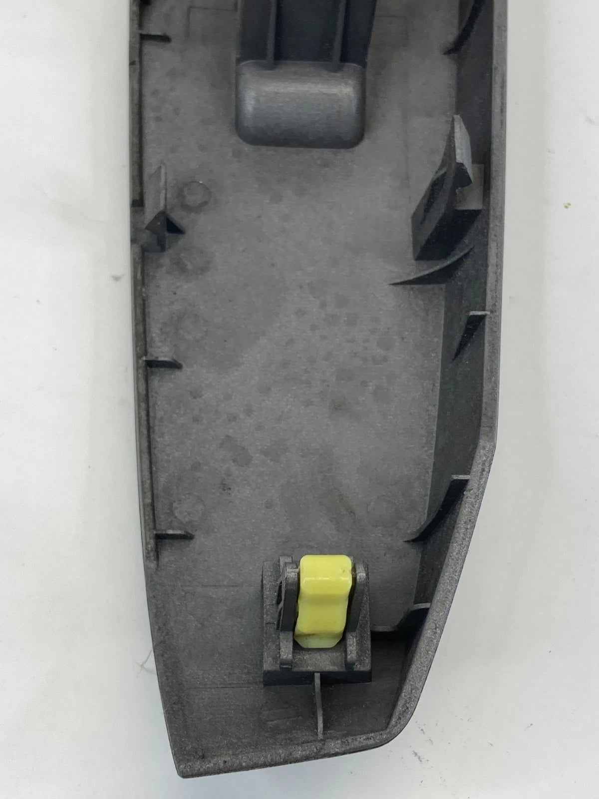 04-09 TOYOTA PRIUS REAR LEFT DOOR WINDOW CONTROL SWITCH COVER BEZEL 74272-47050