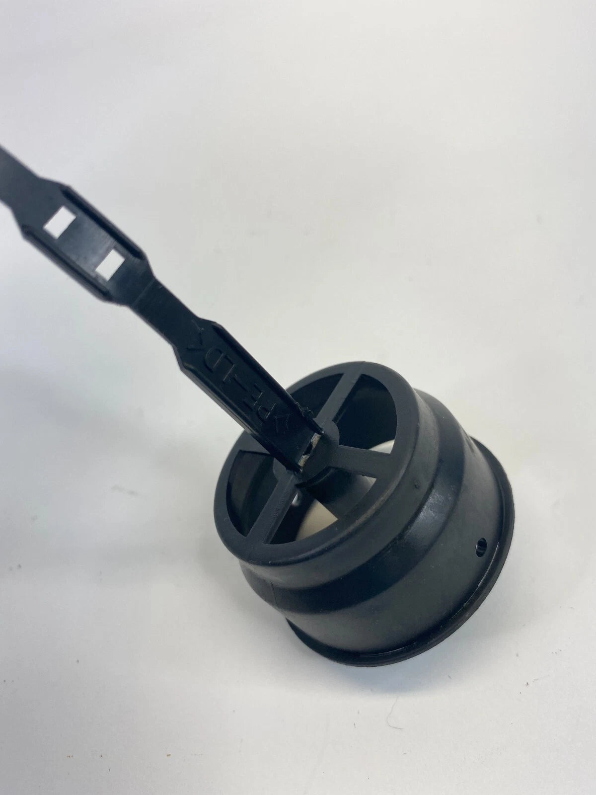 2004 2005 TOYOTA RAV4 2.4L WIPER WASHER RESERVOIR BOTTLE FLUID FILTER OEM