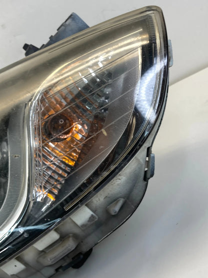 13-17 Hyundai Accent Front Right Passenger Side Headlight Headlamp AFTERMARKET