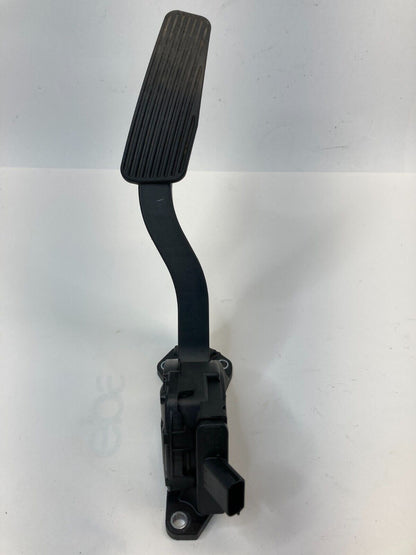 2012-2015 RAM Cargo Van Gas Accelerator Pedal 05281418AA OEM