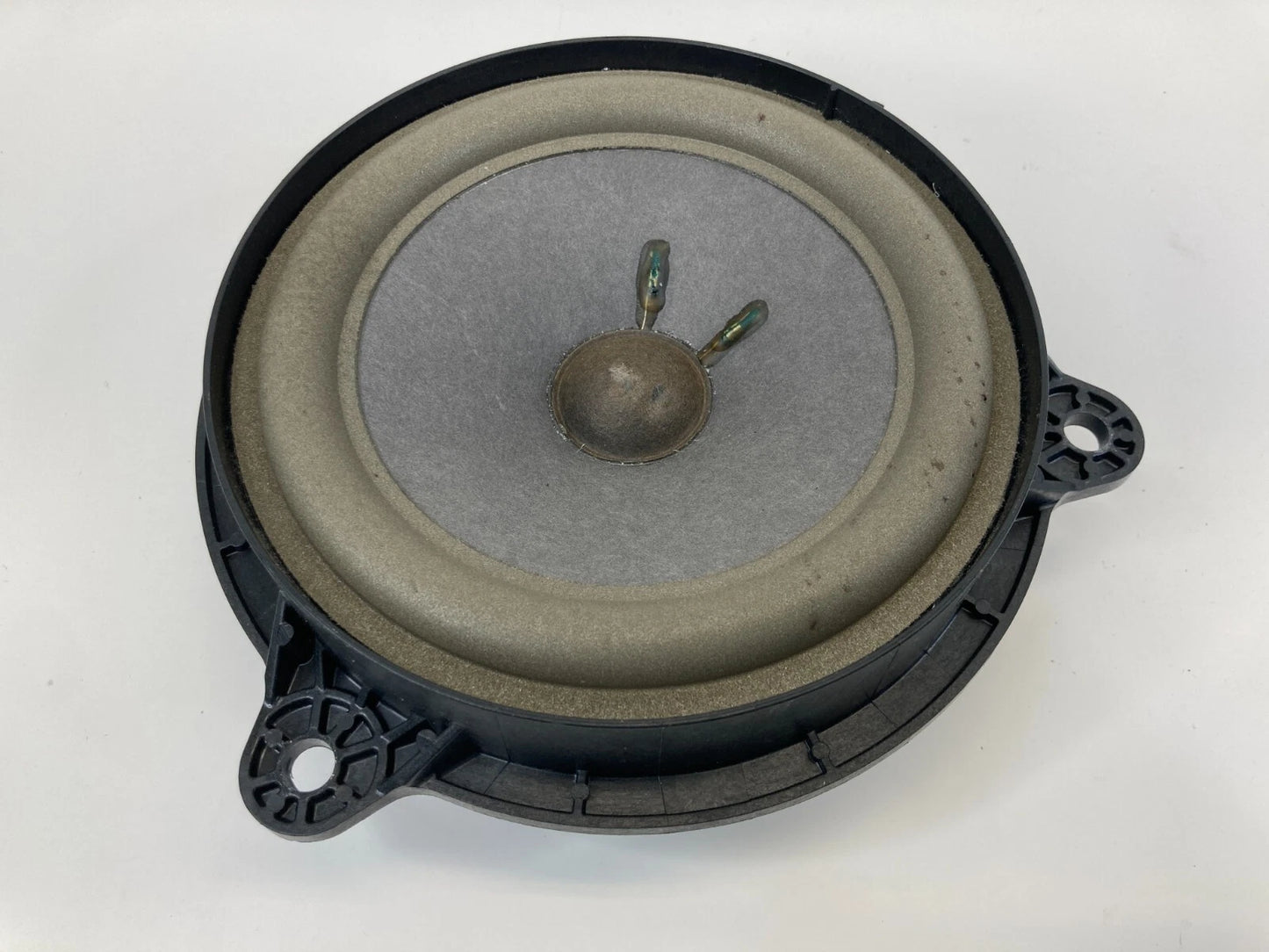 2009-2014 Nissan Maxima Rear Right Side Door Speaker Assembly 28156-JB10A