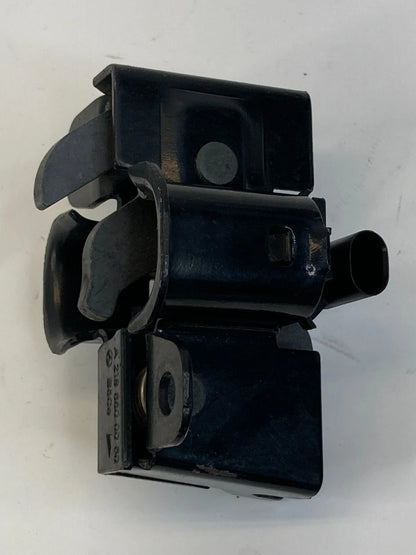 2006-2011 MERCEDES BENZ CLS500 RIGHT SIDE HOOD LOCK LATCH STRIKER 2198800060 OEM