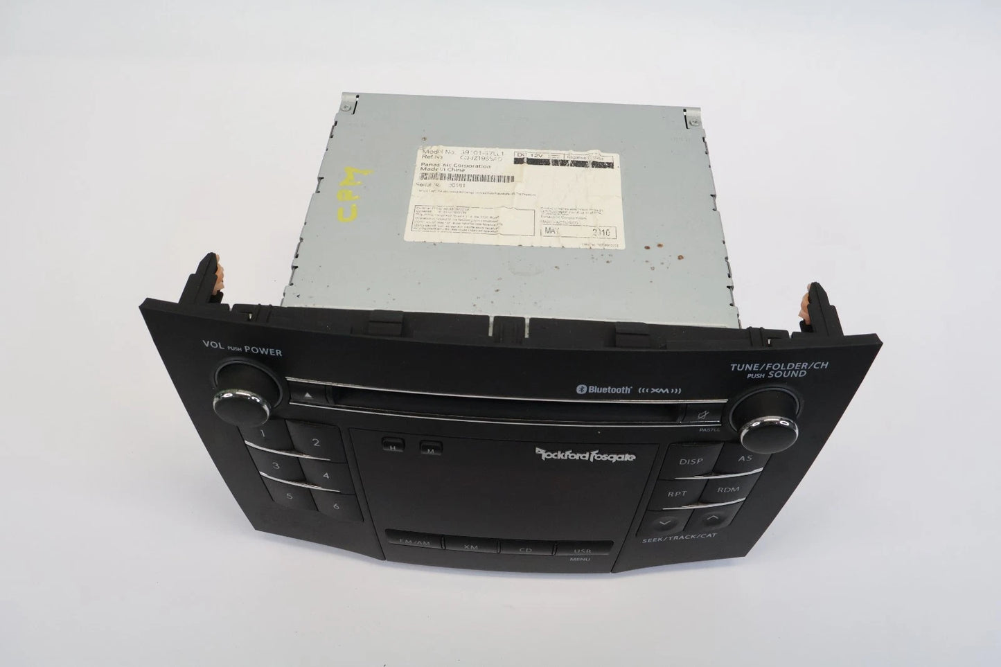 2010-2013 SUZUKI KIZASHI AM FM RADIO RECEIVER CD MP3 PLAYER 39101-57LL1 OEM