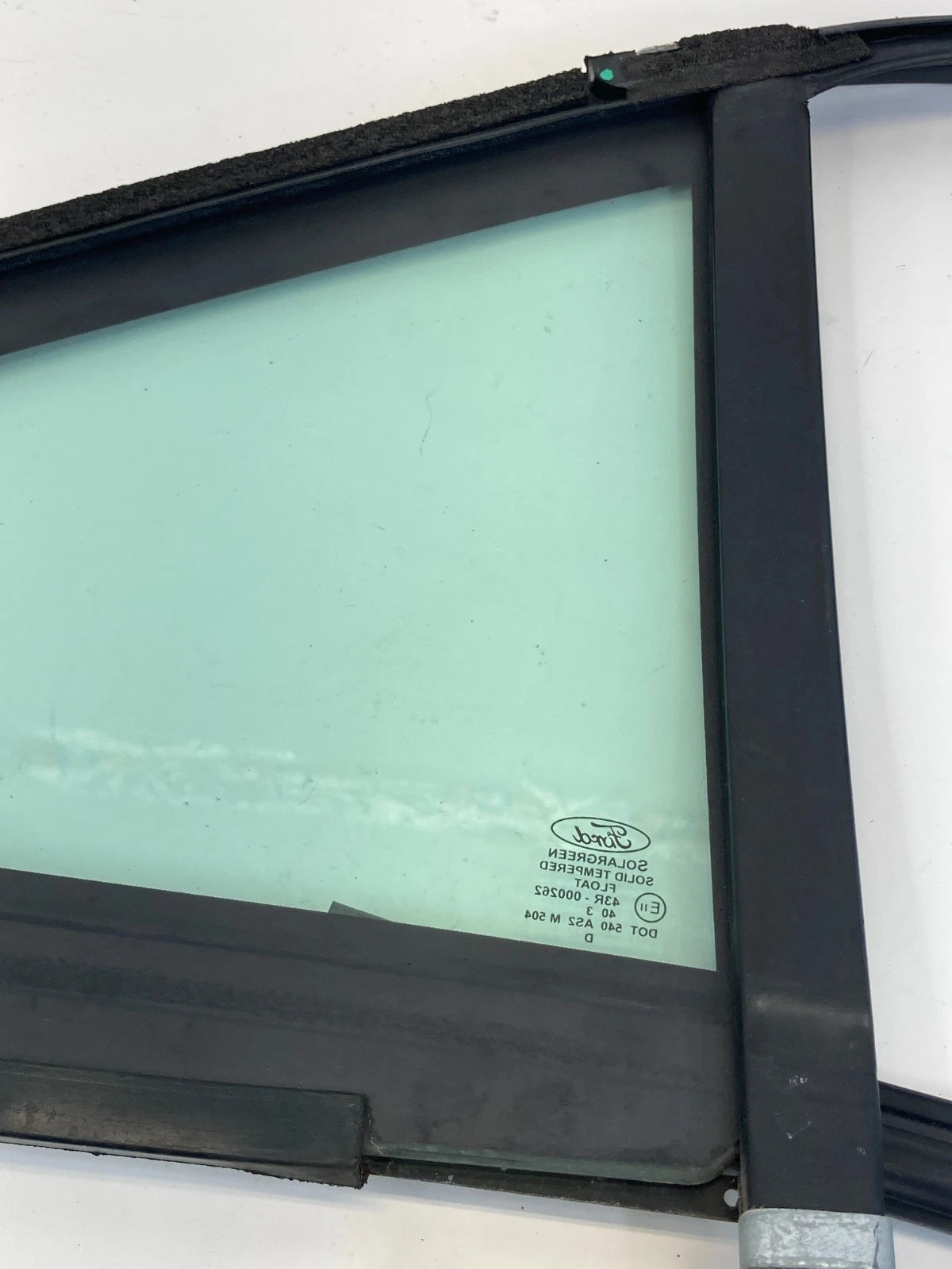 2013-2019 FORD INTERCEPTOR UTILITY REAR LEFT DOOR QUARTER VENT WINDOW GLASS OEM