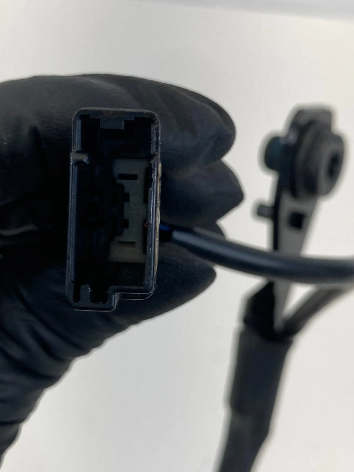 2010-2013 Buick LaCrosse Front Left Driver Seat Belt Buckle 20912129 OEM