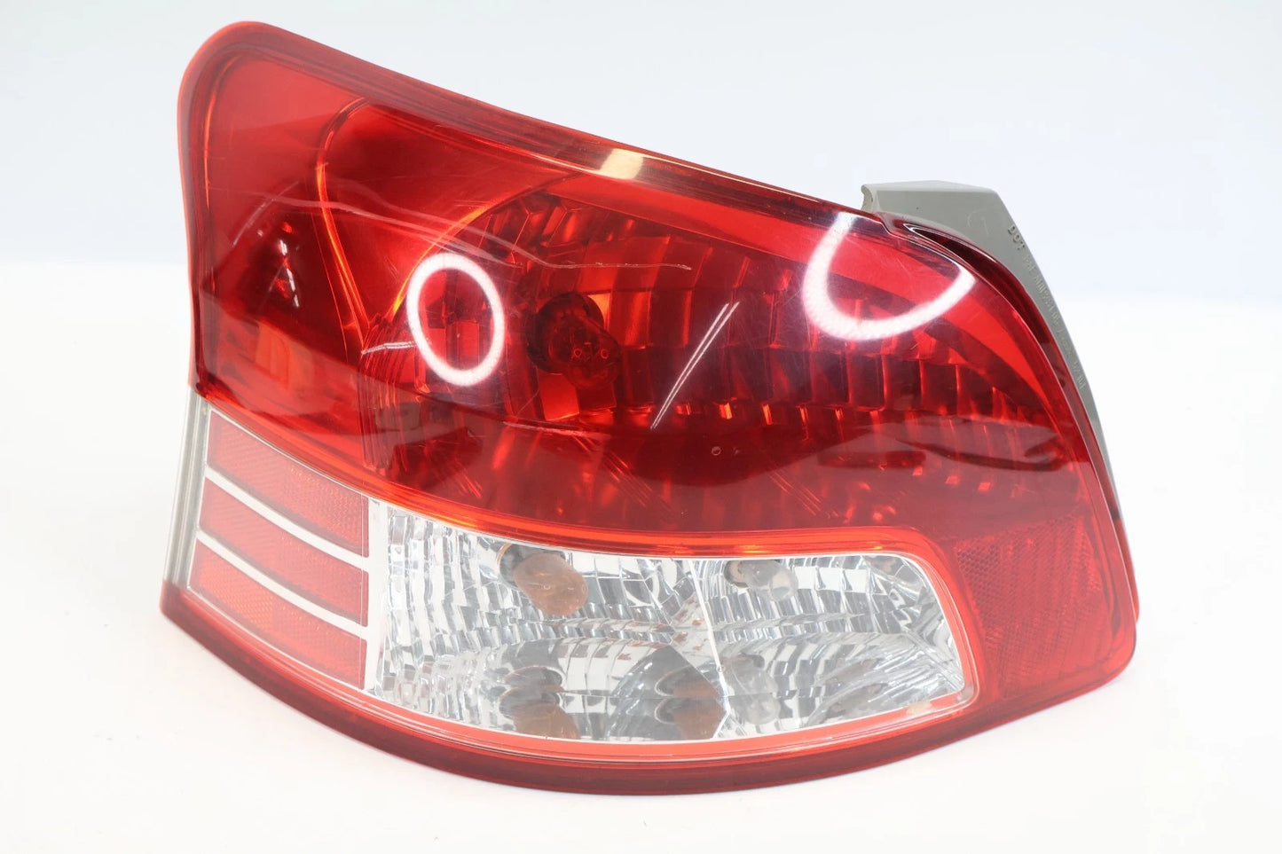 2007-2012 TOYOTA YARIS SEDAN LEFT DRIVER TAILLIGHT TAIL LIGHT LAMP HALOGEN
