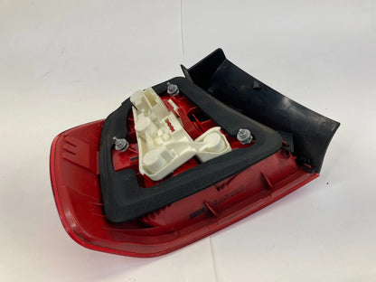 07 08 BMW 328XI REAR RIGHT PASSENGER SIDE OUTER TAIL LIGHT TAILLIGHT 7161956 OEM
