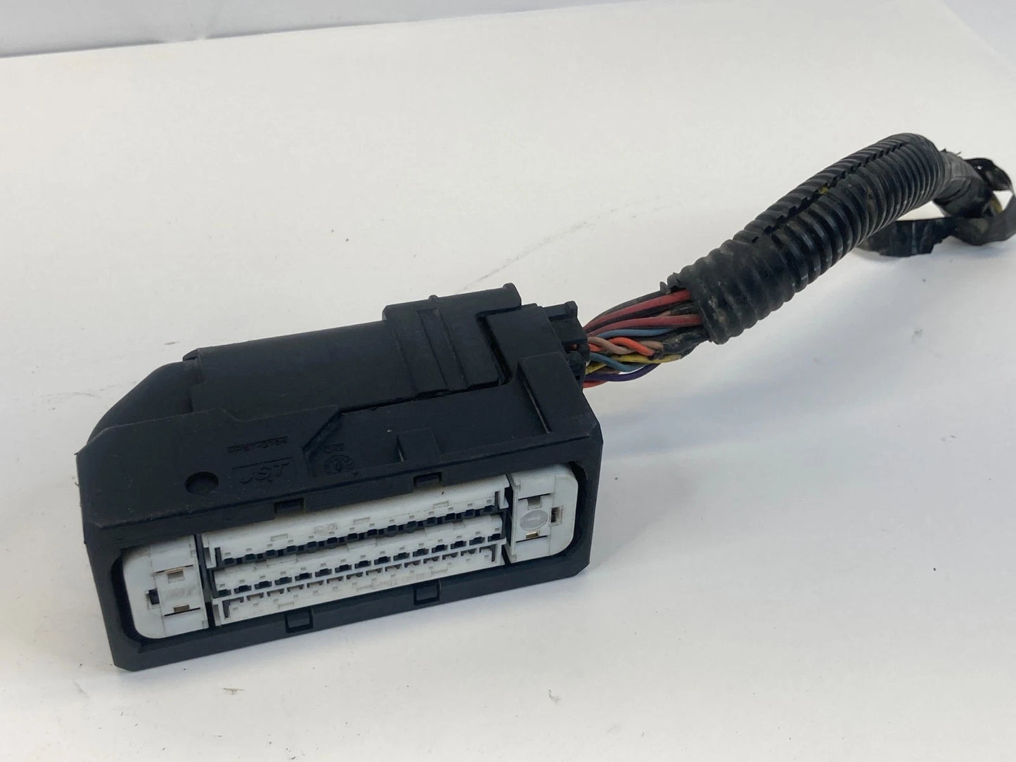 2010-2017 GMC TERRAIN ANTI-LOCK BRAKE PUMP CONNECTOR PLUG PIGTAIL OEM