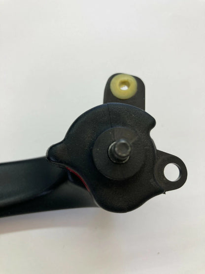 1997-2002 CHEVROLET MALIBU FRONT RIGHT PASSENGER INSIDE INNER DOOR HANDLE OEM