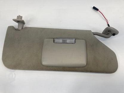 05-07 DODGE MAGNUM CHRYSLER 300 RIGHT SUNVISOR PASSENGER SUN VISOR ILLUMINATED