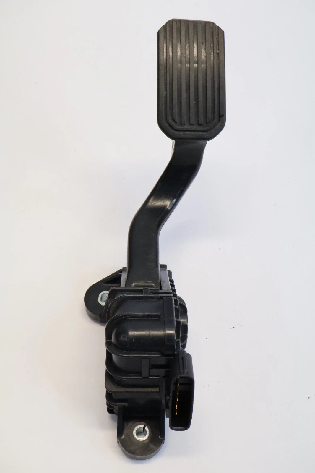 2004-2009 TOYOTA PRIUS AUTO TRANS GAS ACCELERATOR PEDAL SENSOR ASSEMBLY OEM