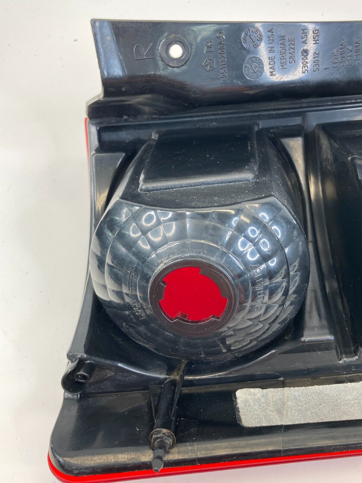 2008 09 2010 Chrysler Town & Country Rear Right Tail Light Taillight 05113200AB