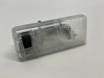 2004 04 MAZDA MPV REAR HATCH CARGO TRUNK DOME MAP LIGHT LAMP OEM