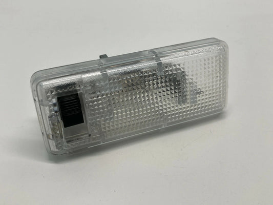 2004 04 MAZDA MPV REAR HATCH CARGO TRUNK DOME MAP LIGHT LAMP OEM