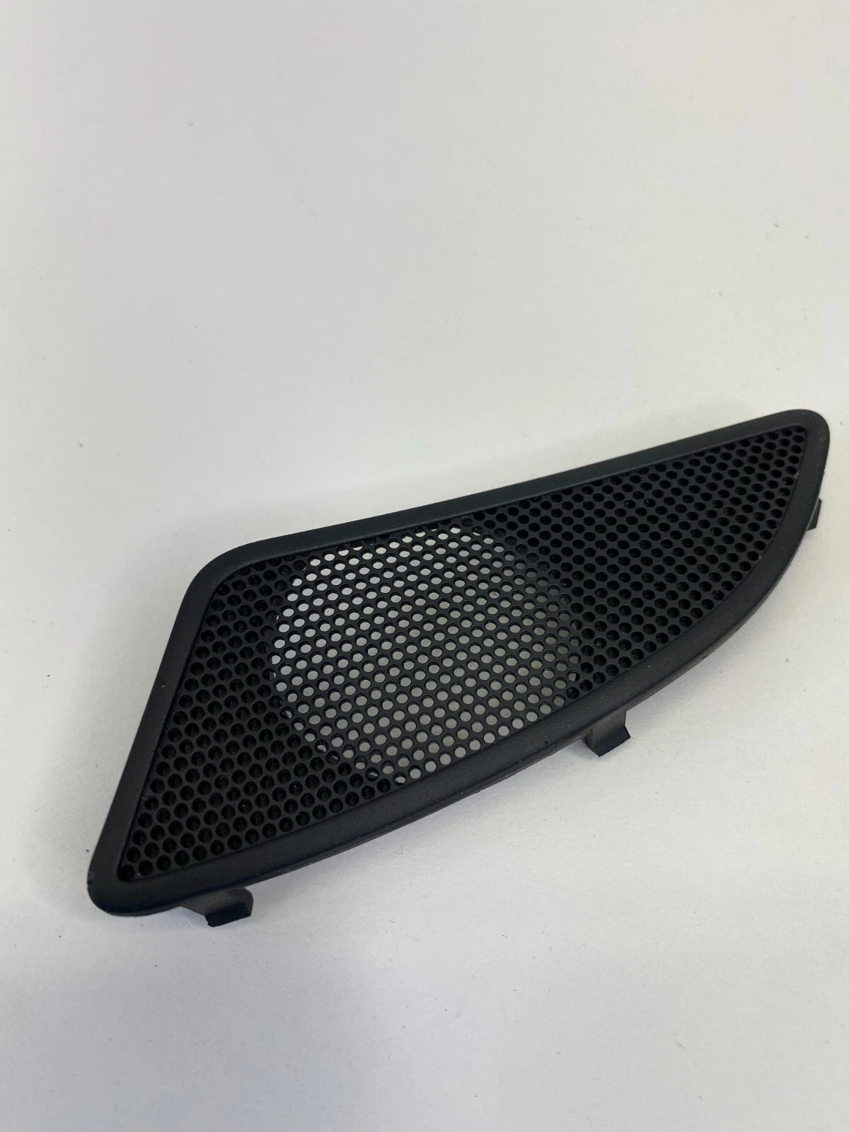 2011-2016 HYUNDAI ELANTRA FRONT LEFT DRIVER SIDE SPEAKER GRILL COVER TRIM BEZEL