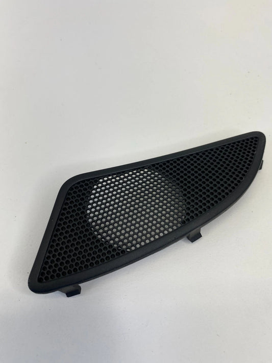 2011-2016 HYUNDAI ELANTRA FRONT LEFT DRIVER SIDE SPEAKER GRILL COVER TRIM BEZEL