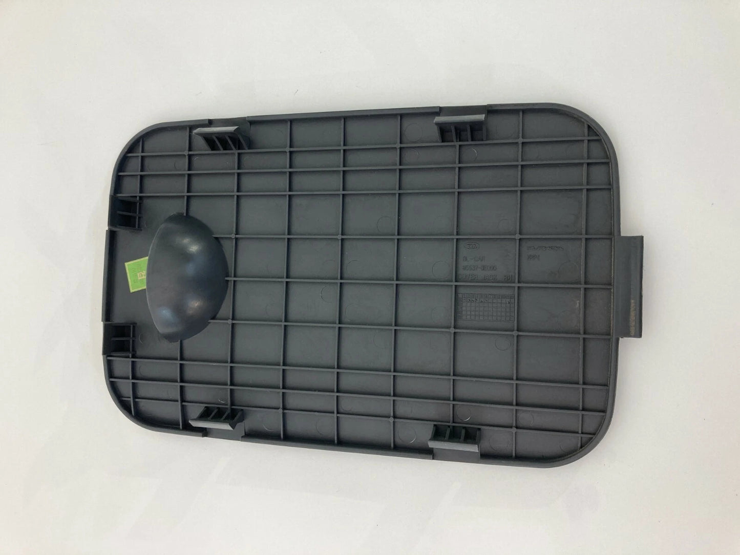 2003 2004 2005 2006 KIA SORENTO REAR RIGHT SIDE INTERIOR COVER JACK TRIM PANEL