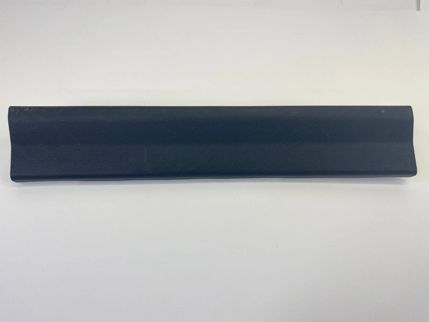 2011-2014 DODGE AVENGER FRONT RIGHT DOOR SCUFF PLATE COVER TRIM 1SL44DX9AA