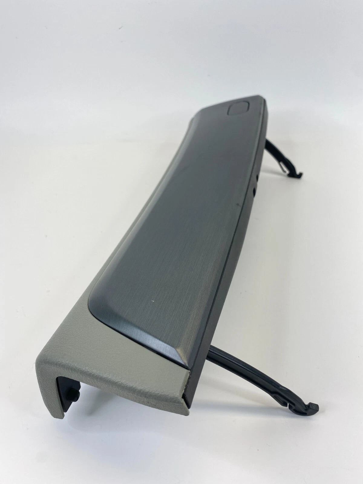 05-10 HONDA ODYSSEY UPPER GLOVE BOX DOOR LID FRONT PASSENGER DASH STORAGE OEM