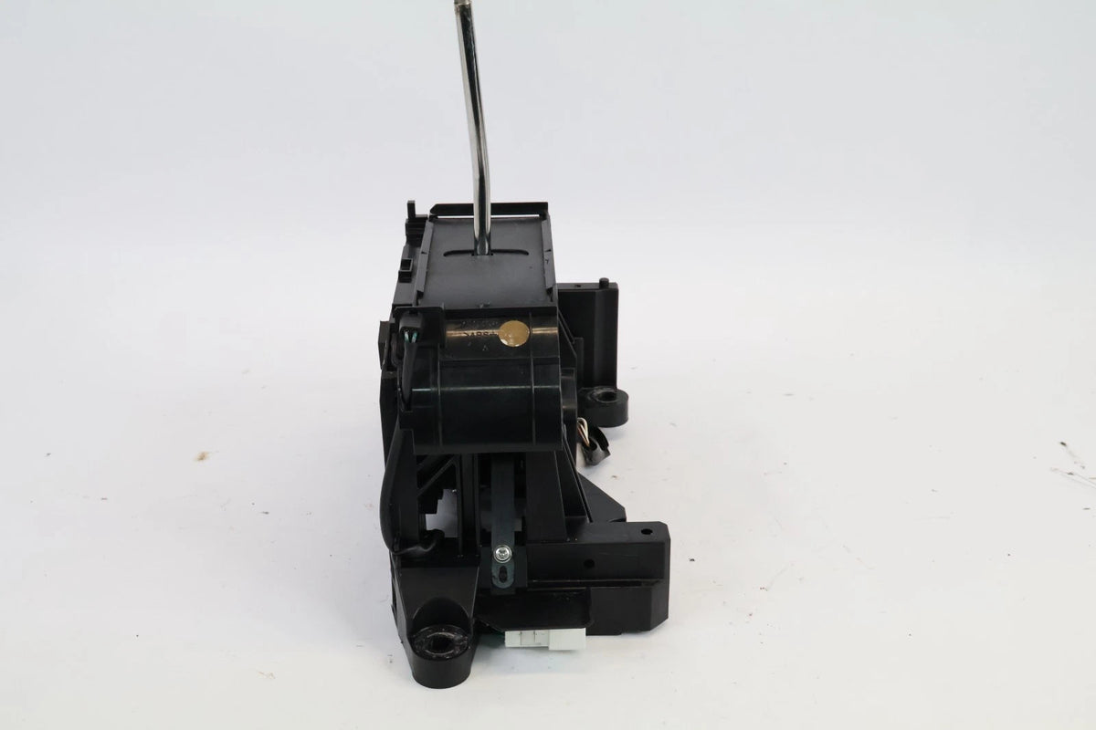 2007-2011 TOYOTA CAMRY AUTOMATIC TRANSMISSION FLOOR GEAR SHIFTER LEVER SELECTOR