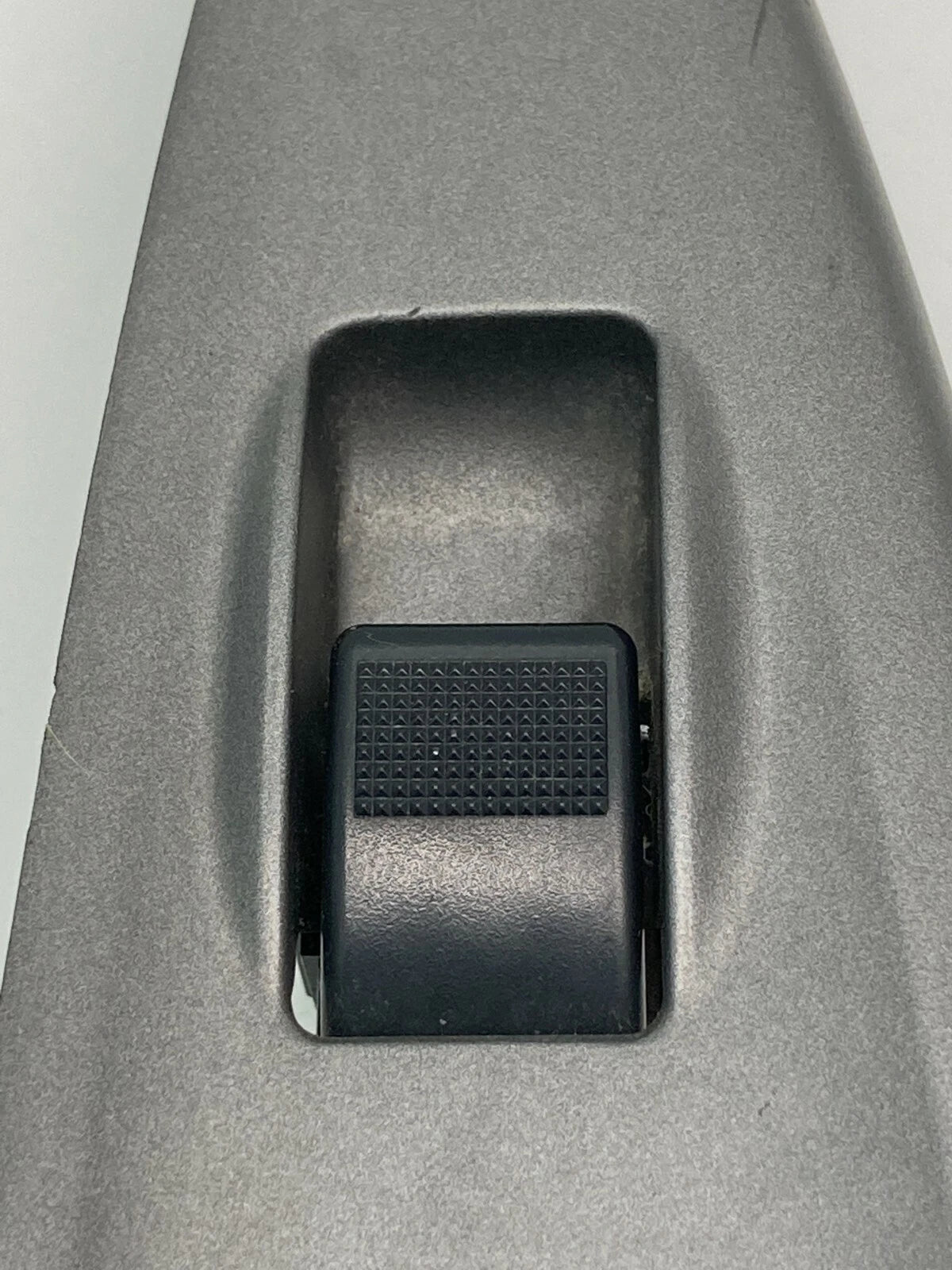 03-05 MAZDA6 REAR LEFT DRIVER DOOR WINDOW CONTROL SWITCH W/ BEZEL GK2A685L6LH