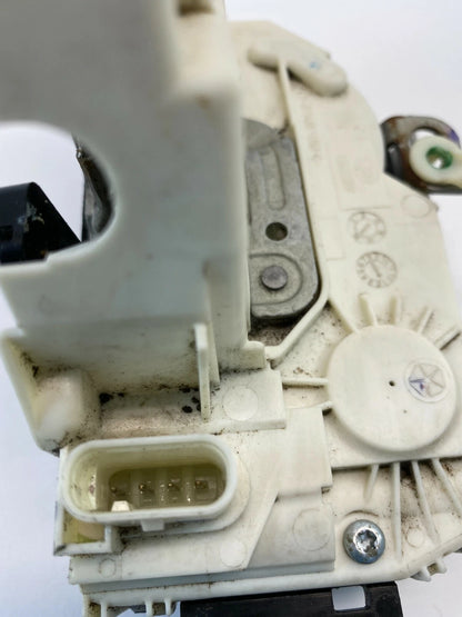 11-14 CHRYSLER 200 SEDAN REAR RIGHT BACK DOOR LOCK LATCH ACTUATOR 04589696AC OEM