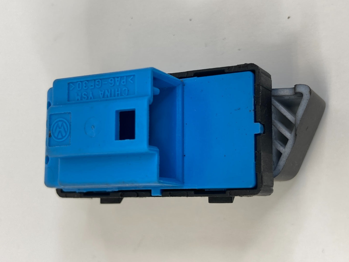 12-15 Volkswagen Passat Rear Left Side Door Lock Control Switch 561962135 OEM