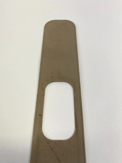 03-08 TOYOTA COROLLA FRONT RIGHT SEAT BELT SHOULDER ANCHOR COVER CAP 73237-07010