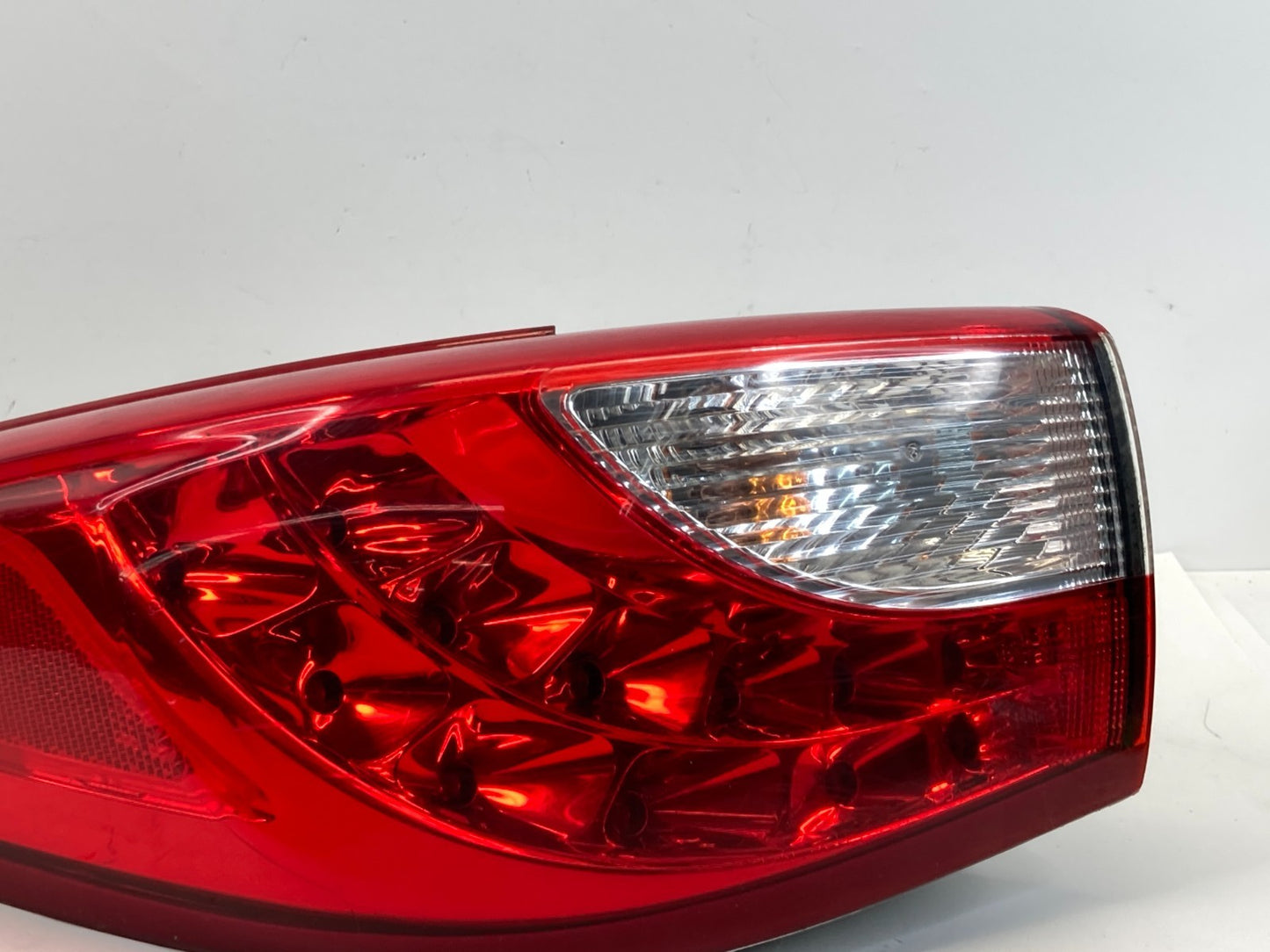 2013 Infiniti JX35 Rear Left Driver Side Outer Tail Light Taillight Assembly OEM