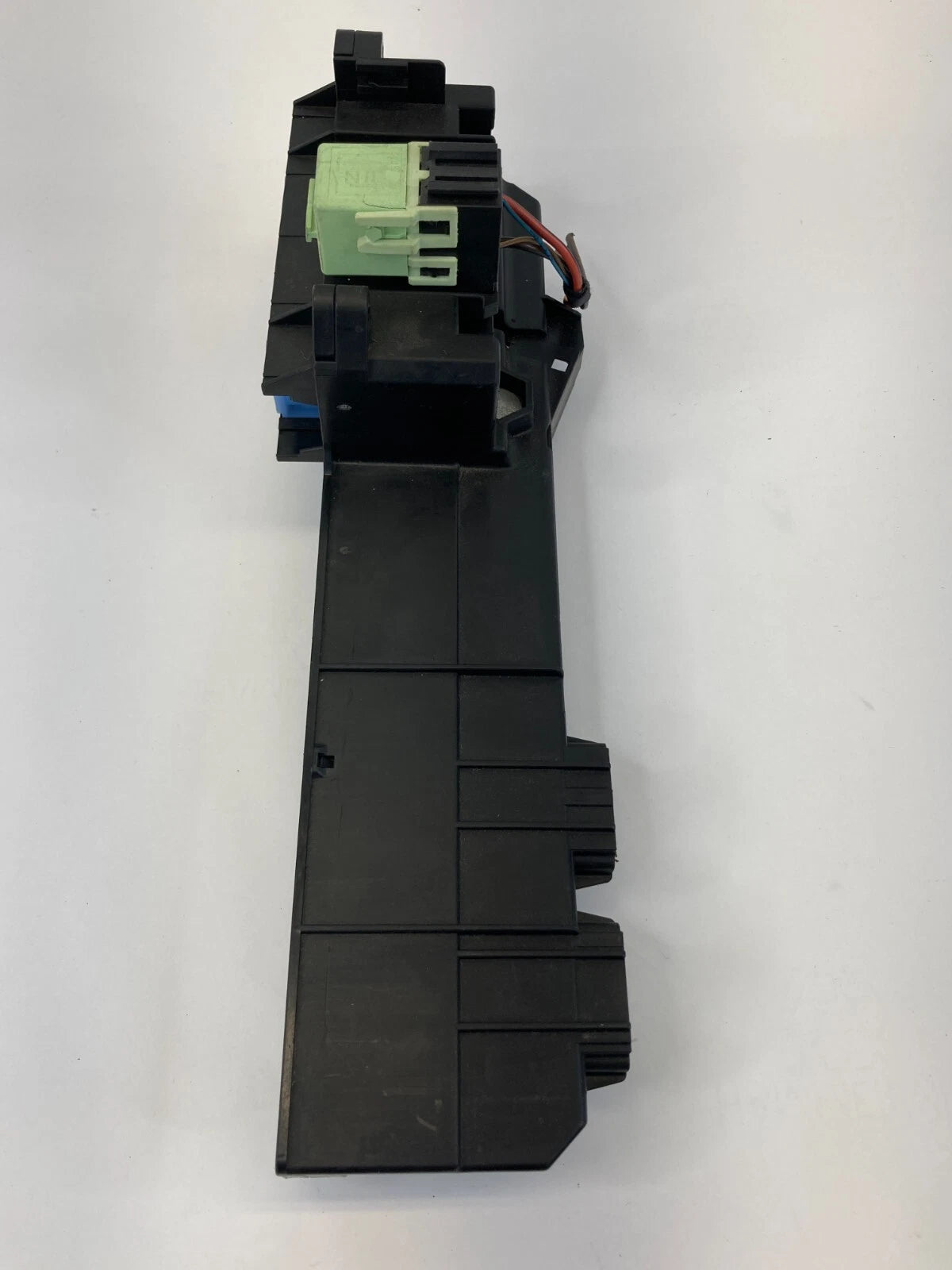 2004-2007 BMW 530I 3.0L FUSE BOX RELAY JUNCTION UNDER DASH 6114695733001 OEM