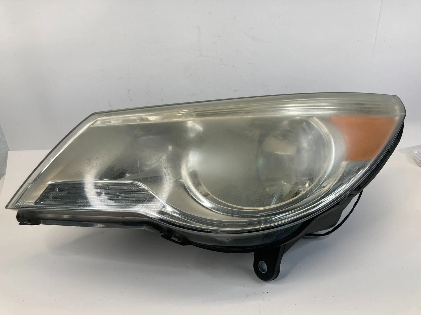 2009-2014 VW ROUTAN FRONT LEFT DRIVER SIDE HEADLIGHT HEADLAMP 05113439AD OEM