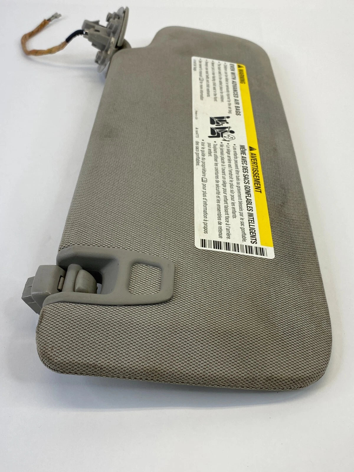 2013-2015 CHEVROLET MALIBU FRONT LEFT DRIVER SIDE SUNVISOR SUN VISOR ILLUMINATED