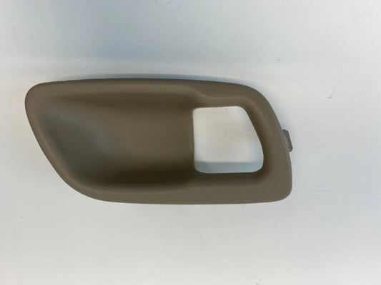 1999-2003 FORD WINDSTAR FRONT RIGHT INNER DOOR HANDLE TRIM BEZEL XF221622896ACW