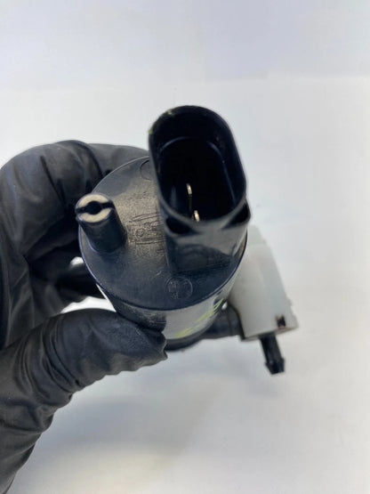 2007-2012 MERCEDES-BENZ GL450 WINDSHIELD WASHER FLUID PUMP MOTOR GENUINE OEM