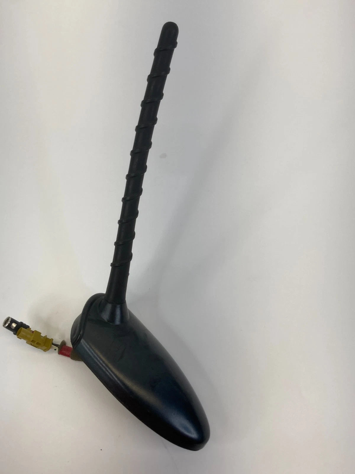 2009-2014 KIA SEDONA ROOF MOUNT RADIO AM FM ANTENNA BASE WITH MAST ASSEMBLY OEM