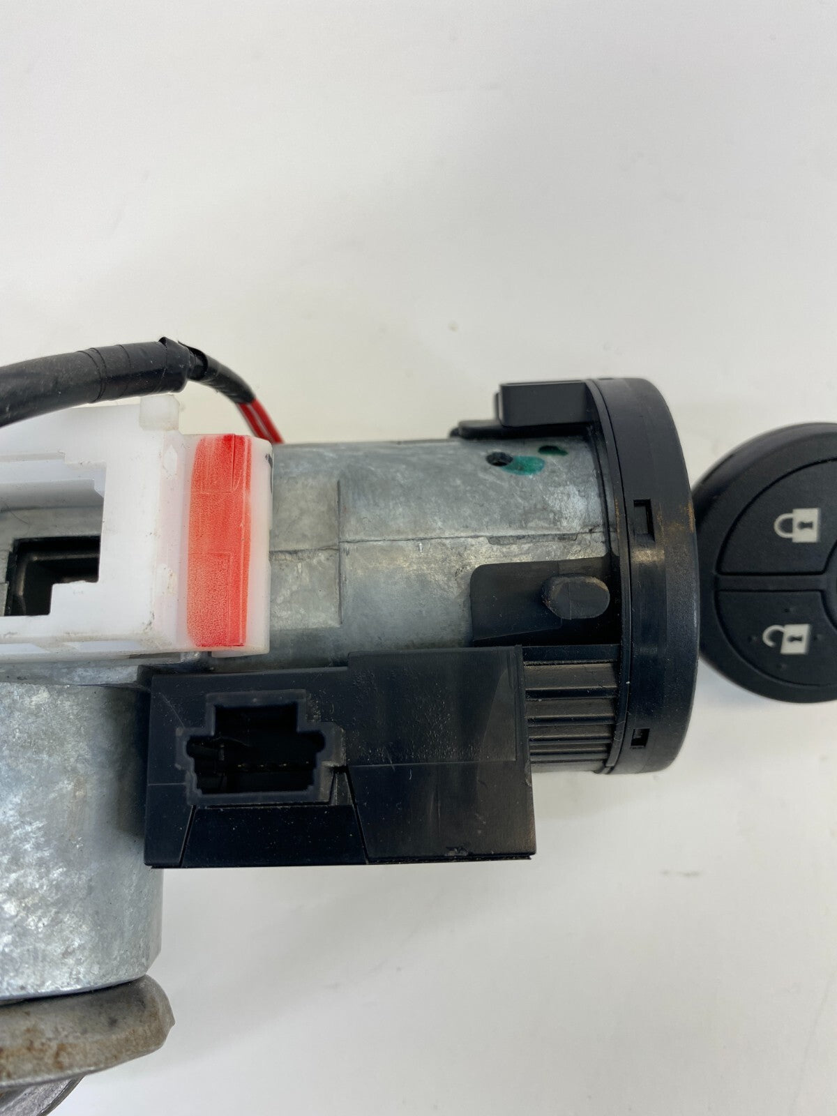 13-19 Nissan Sentra 10-12 Versa Ignition Switch Lock Cylinder & Key 21669775-7