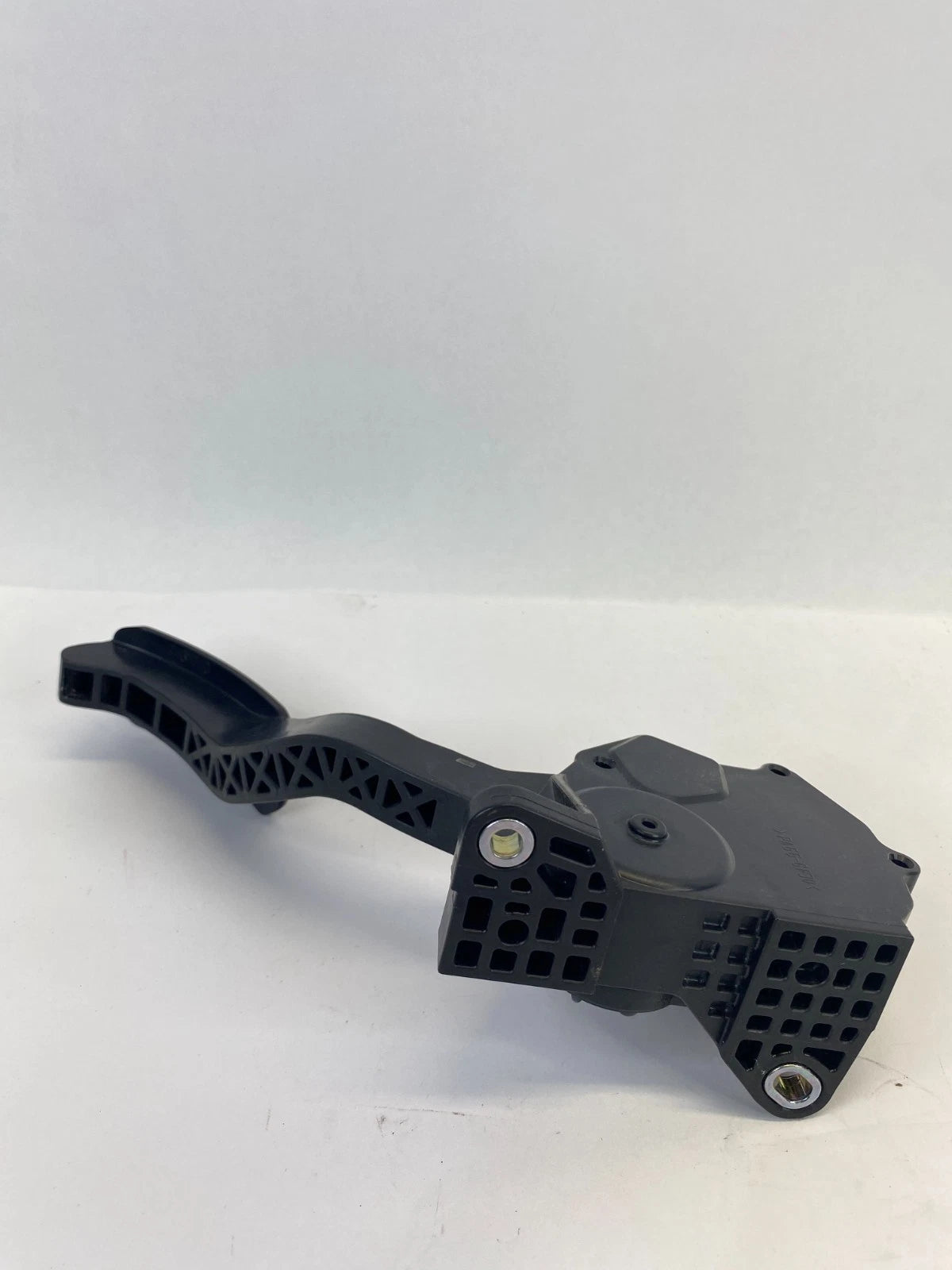2010-2015 TOYOTA VENZA GAS PEDAL ACCELERATOR ASSEMBLY 78110-33110 OEM