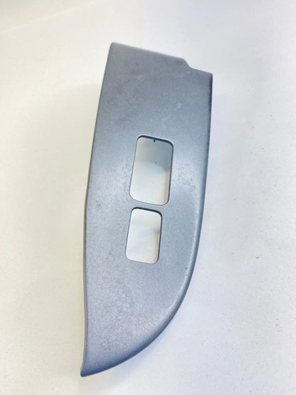 2005-2007 HONDA ODYSSEY RH SIDE DOOR POWER WINDOW SWITCH COVER MOUNT OEM