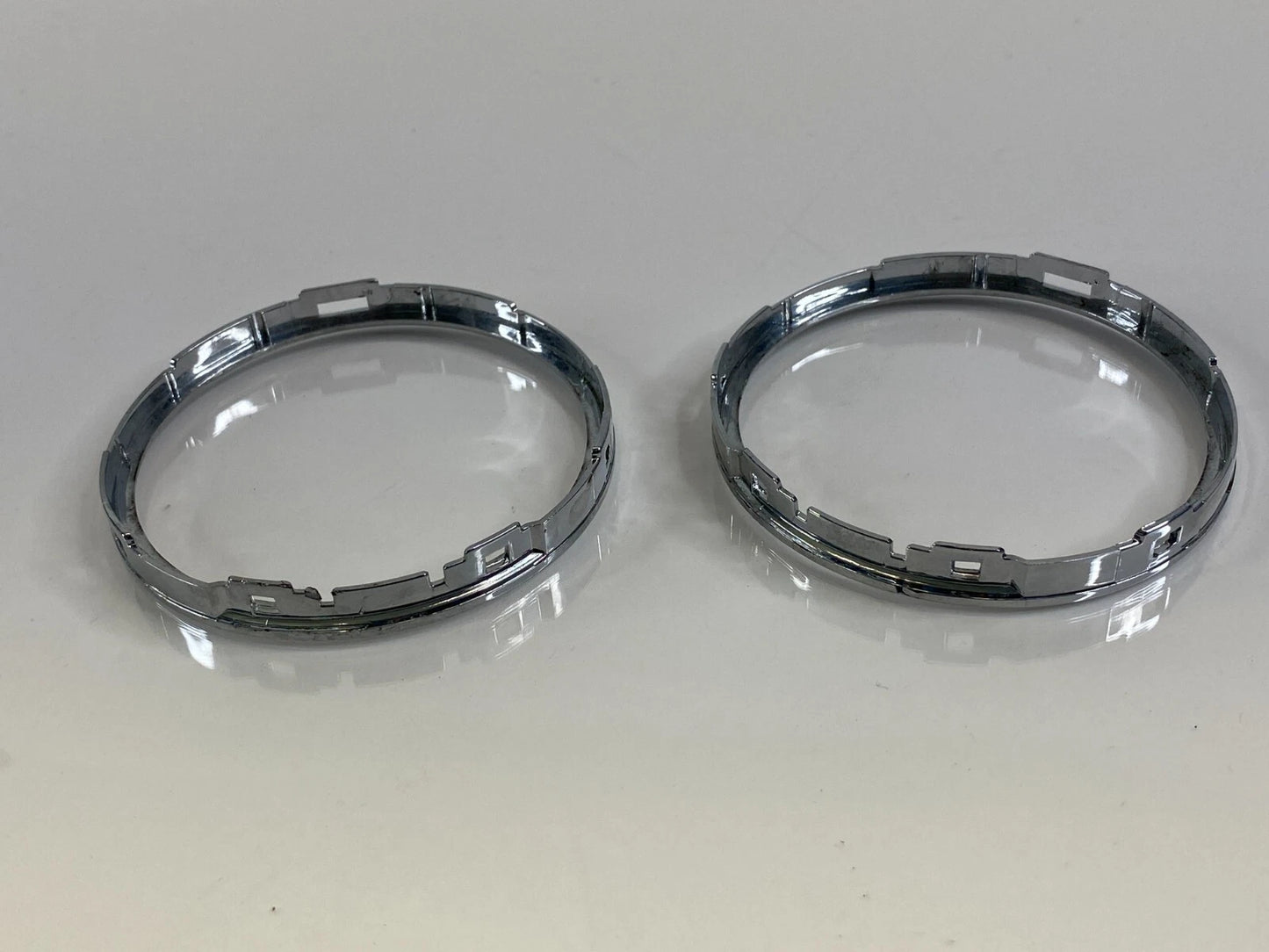2008 2009 2010 SATURN VUE INSTRUMENT PANEL AIR VENT RINGS COVER PAIR SET OEM