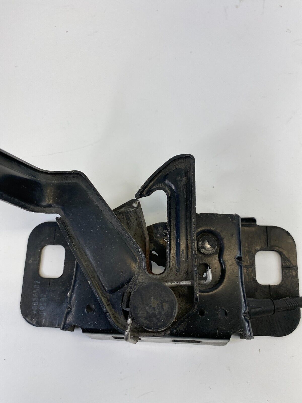 2010 2011 2012 Chevrolet Equinox Front Hood Lock Latch Release Actuator